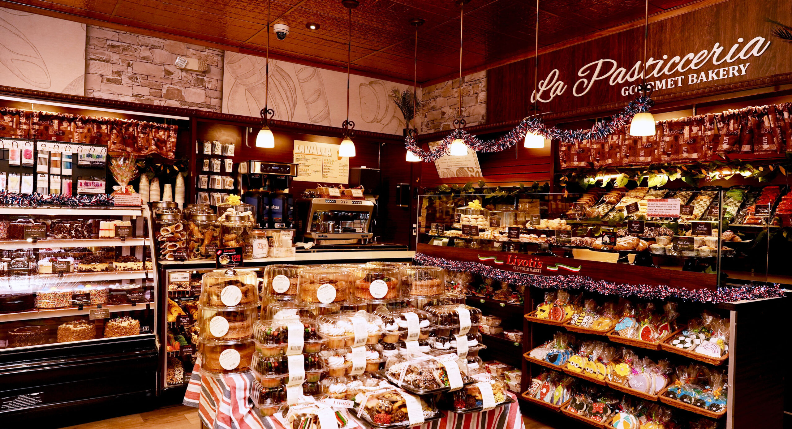 Livoti's Old World Market bakery department